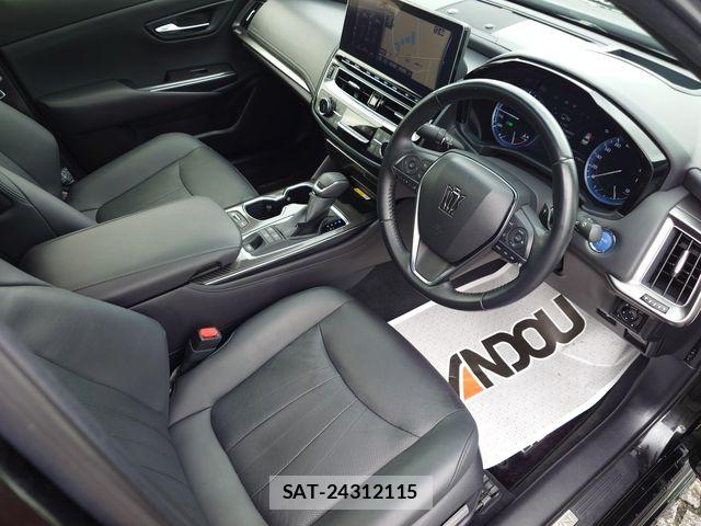 Toyota CROWN SEDAN 2021-12 7961039-10