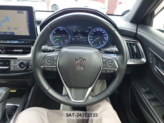 Toyota CROWN SEDAN 2021-12 7961039-12