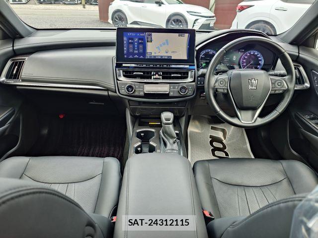 Toyota CROWN SEDAN 2021-12 7961039-8