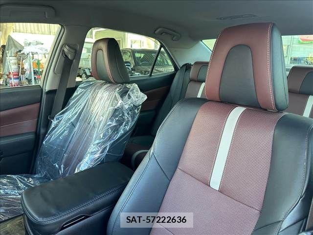 Toyota CROWN SEDAN 2015-03 7961044-15