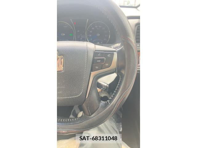 Toyota CROWN SEDAN 2013-08 7961049-12