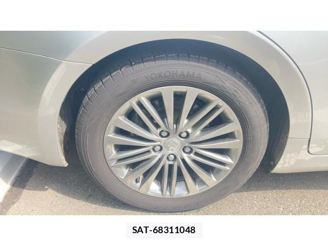 Toyota CROWN SEDAN 2013-08 7961049-18