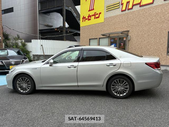 Toyota CROWN SEDAN 2013-08 7961050-10