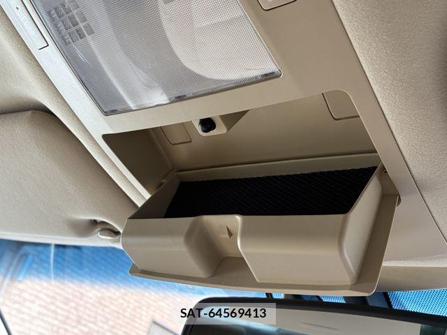 Toyota CROWN SEDAN 2013-08 7961050-19