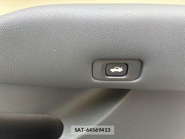 Toyota CROWN SEDAN 2013-08 7961050-26