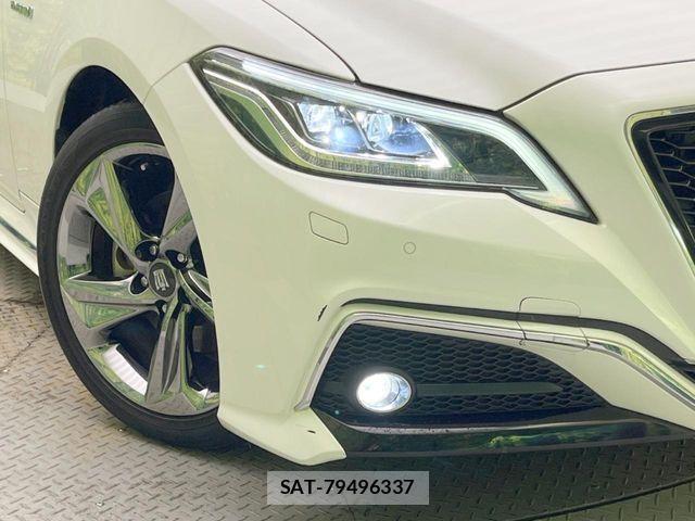 Toyota CROWN SEDAN 2019-09 7961040-11