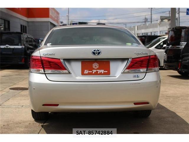 Toyota CROWN SEDAN 2014-10 7961048-11