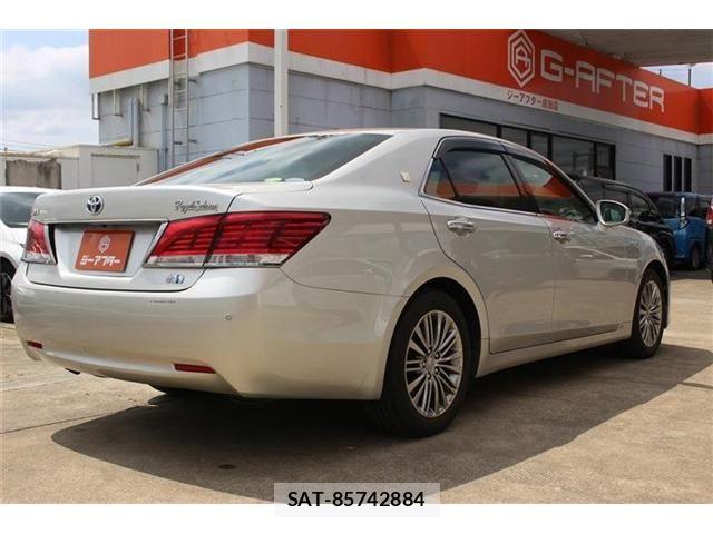 Toyota CROWN SEDAN 2014-10 7961048-12