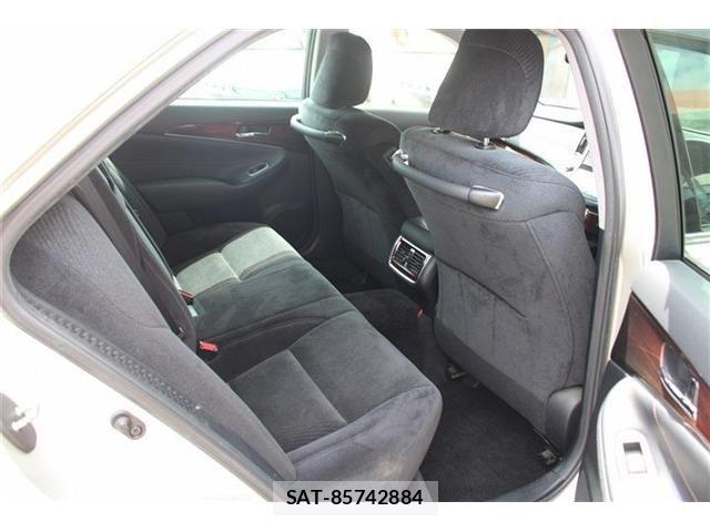 Toyota CROWN SEDAN 2014-10 7961048-26