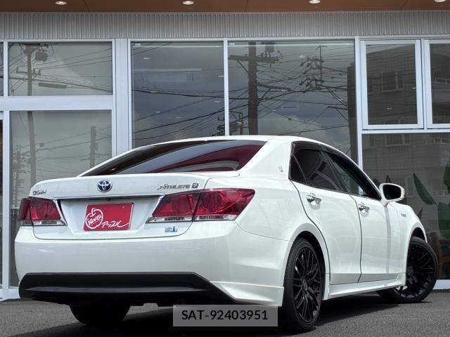 Toyota CROWN SEDAN 2014-04 7961047-13