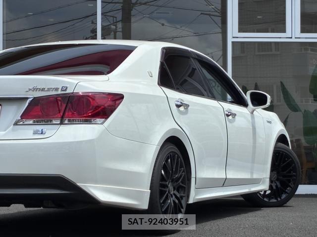 Toyota CROWN SEDAN 2014-04 7961047-15