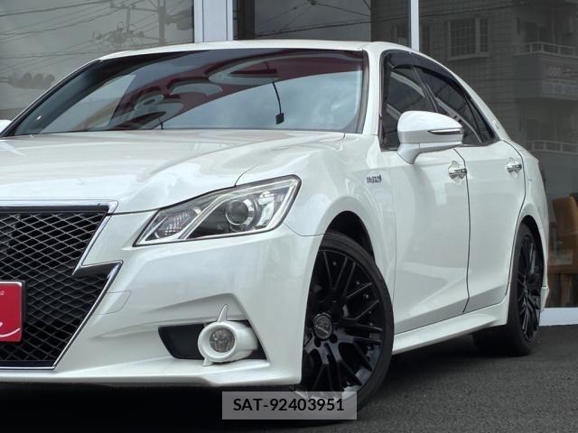Toyota CROWN SEDAN 2014-04 7961047-2