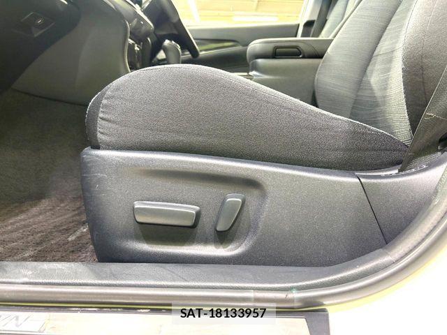 Toyota CROWN SEDAN 2013-06 7961043-5