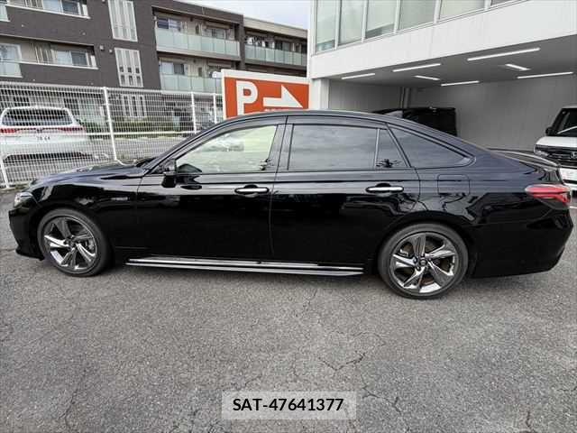 Toyota CROWN SEDAN 2019-01 7961041-17
