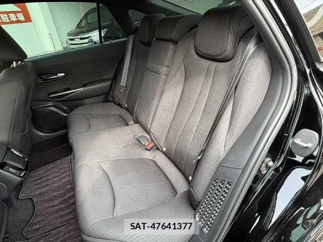 Toyota CROWN SEDAN 2019-01 7961041-27