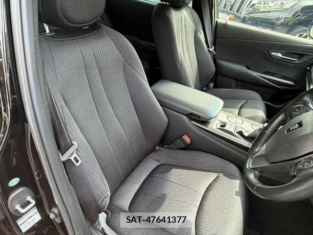 Toyota CROWN SEDAN 2019-01 7961041-5