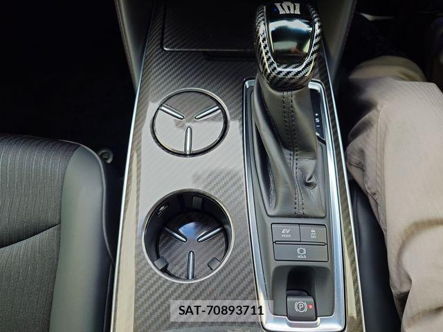 Toyota CROWN SEDAN 2020-09 7961038-17