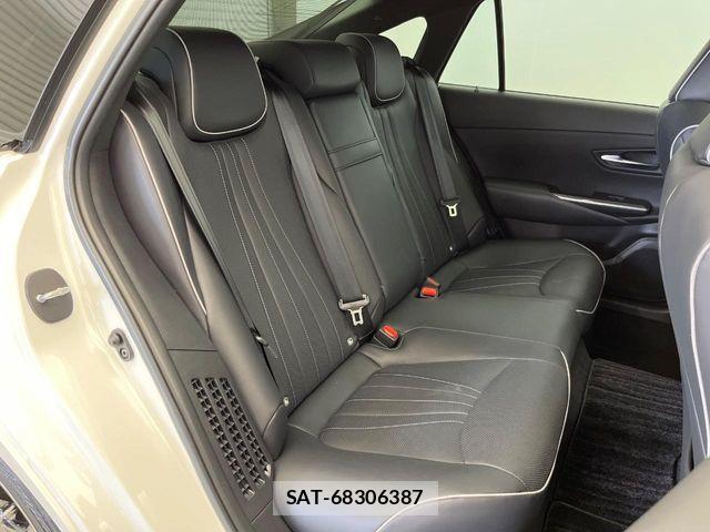 Toyota CROWN SEDAN 2018-10 7978881-13