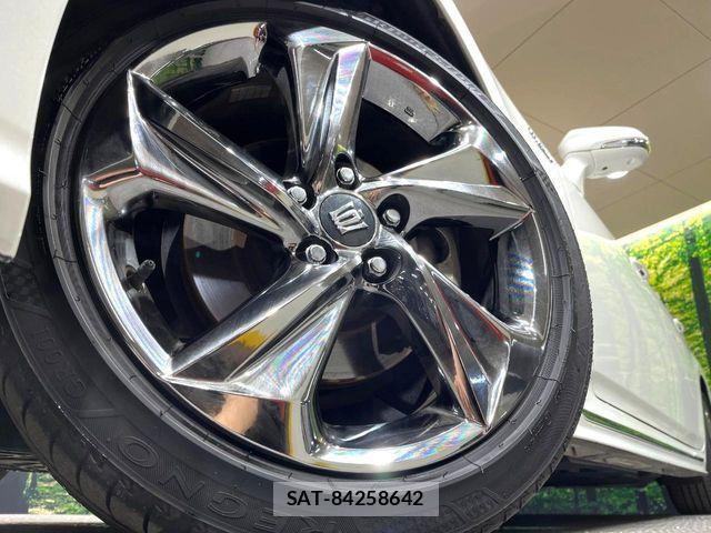 Toyota CROWN SEDAN 2019-03 7978885-13