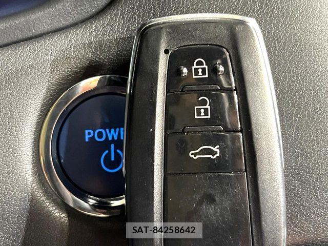 Toyota CROWN SEDAN 2019-03 7978885-3