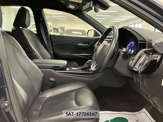 Toyota CROWN SEDAN 2018-06 7978894-17