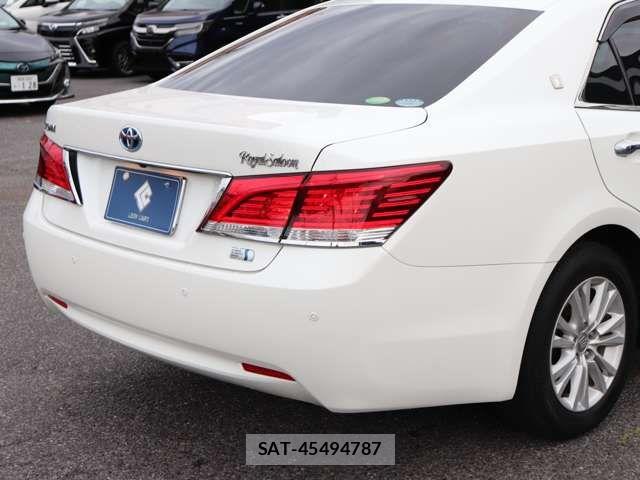 Toyota CROWN SEDAN 2013-09 7978900-10