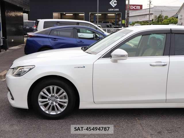 Toyota CROWN SEDAN 2013-09 7978900-11