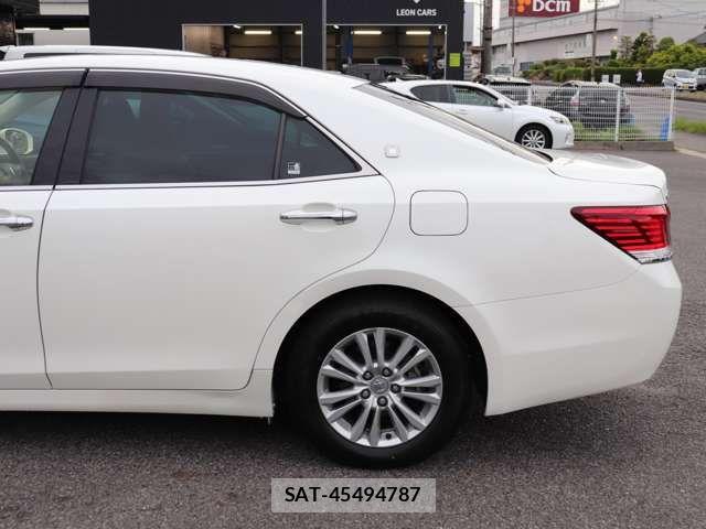 Toyota CROWN SEDAN 2013-09 7978900-12