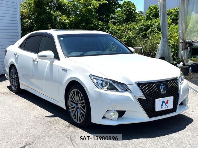 Toyota CROWN SEDAN 2014-05 7978898-17