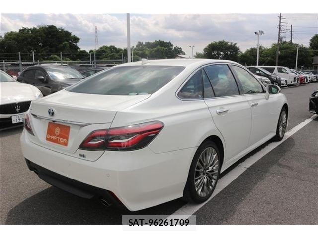 Toyota CROWN SEDAN 2019-09 7978897-10