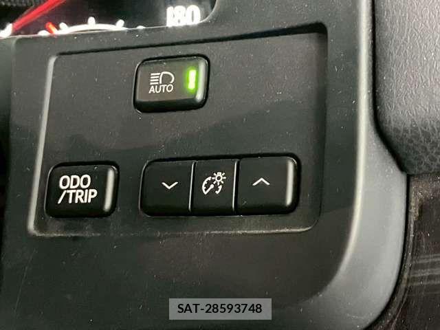 Toyota CROWN SEDAN 2017-06 7978896-10
