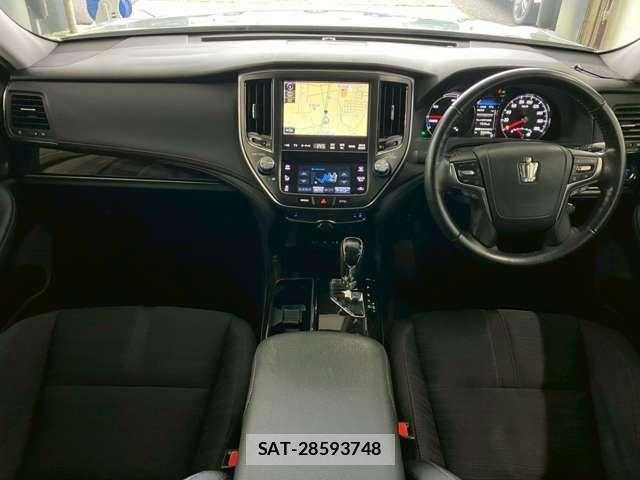 Toyota CROWN SEDAN 2017-06 7978896-14