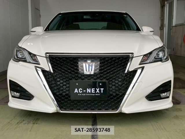 Toyota CROWN SEDAN 2017-06 7978896-16