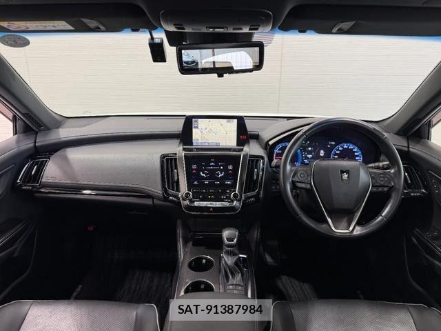 Toyota CROWN SEDAN 2019-09 7978887-1