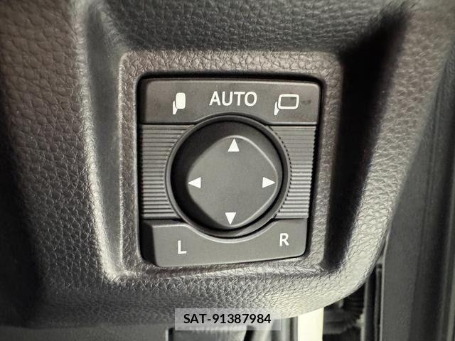 Toyota CROWN SEDAN 2019-09 7978887-23