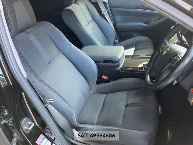 Toyota CROWN SEDAN 2013-05 7978903-13