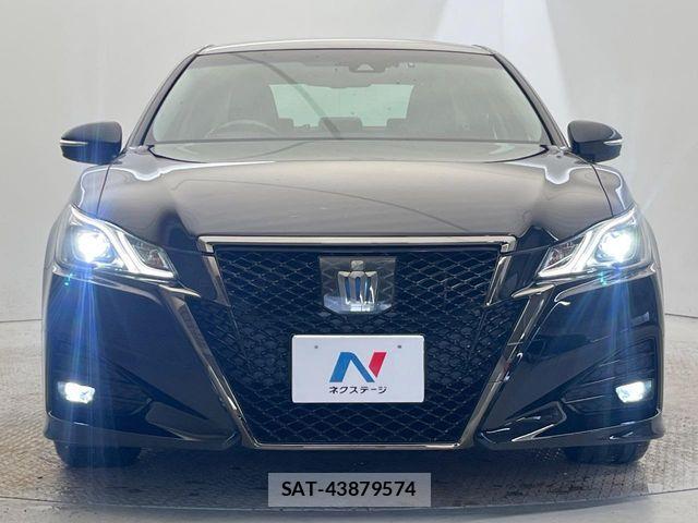 Toyota CROWN SEDAN 2018-01 7978891-14