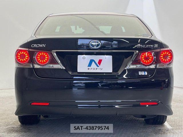 Toyota CROWN SEDAN 2018-01 7978891-15
