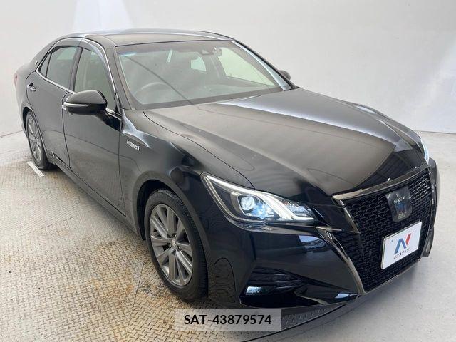 Toyota CROWN SEDAN 2018-01 7978891-16