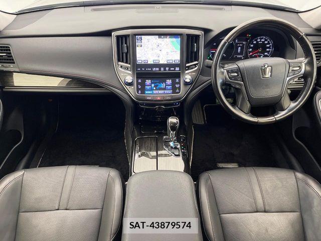 Toyota CROWN SEDAN 2018-01 7978891-1