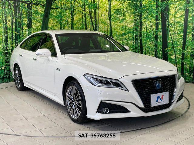 Toyota CROWN SEDAN 2018-09 7978884-15
