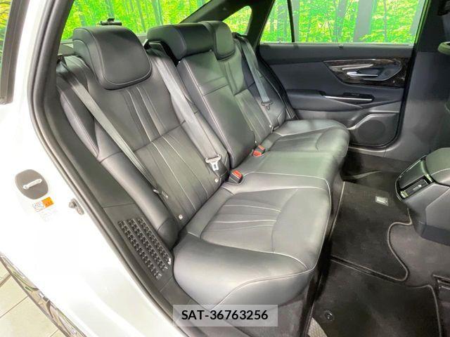 Toyota CROWN SEDAN 2018-09 7978884-8