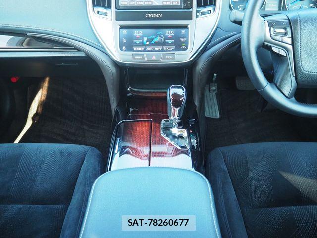 Toyota CROWN SEDAN 2016-02 7978904-18