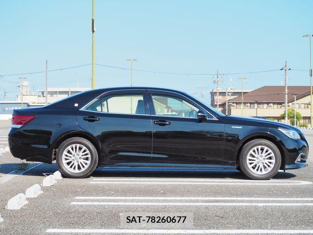 Toyota CROWN SEDAN 2016-02 7978904-5