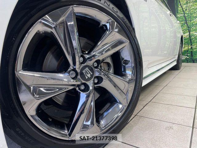 Toyota CROWN SEDAN 2019-03 7978889-12