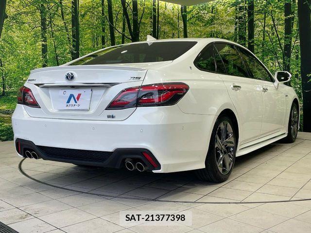 Toyota CROWN SEDAN 2019-03 7978889-16