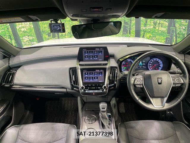 Toyota CROWN SEDAN 2019-03 7978889-1