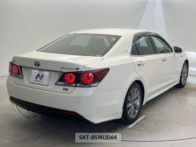 Toyota CROWN SEDAN 2018-03 7978888-15