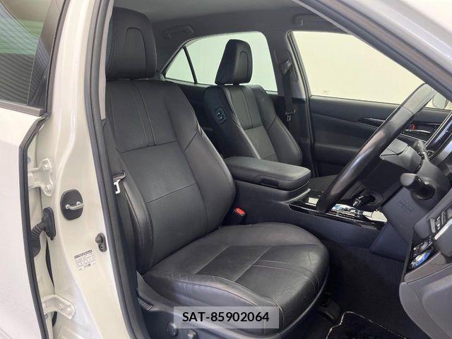 Toyota CROWN SEDAN 2018-03 7978888-2