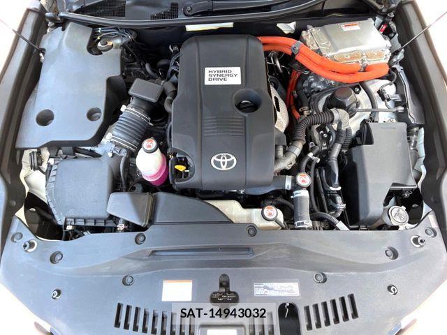 Toyota CROWN SEDAN 2017-08 7978886-18